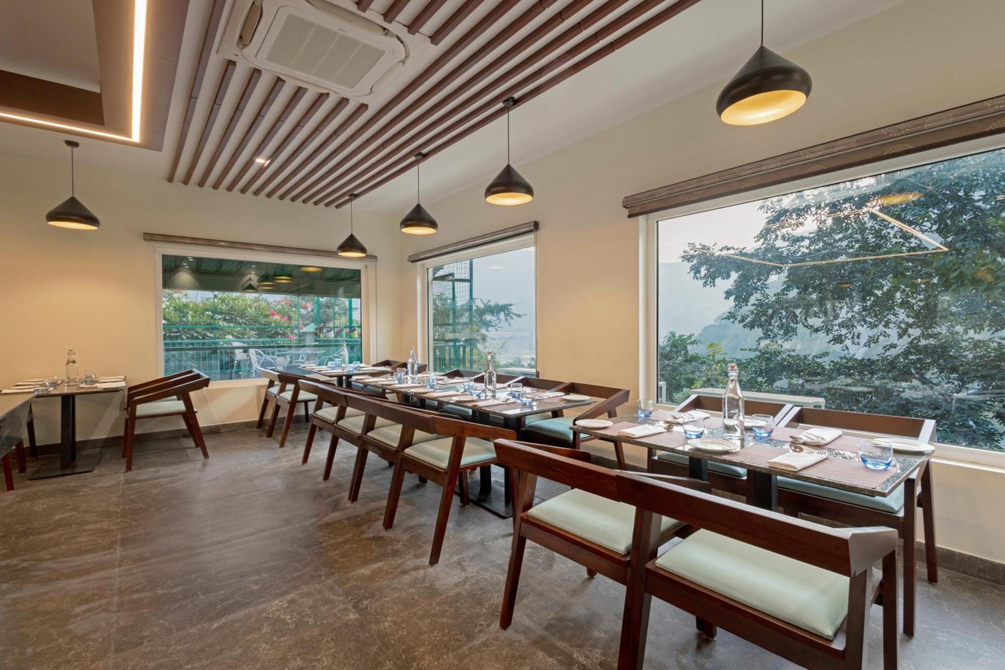 Sterling Corbett Hotell Garjia Exteriör bild